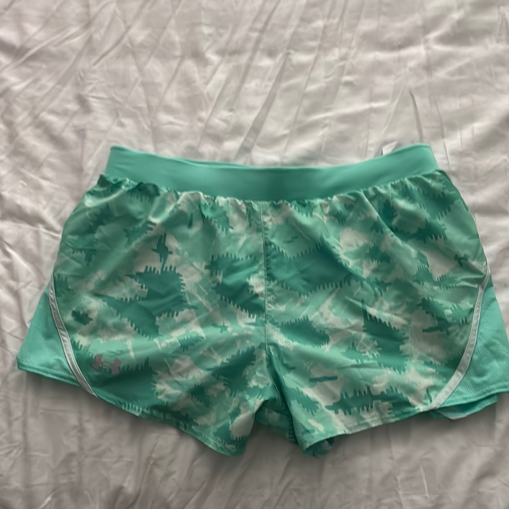 Under Armour Green Athletic Shorts Lightweight Breathable, size M, NWT